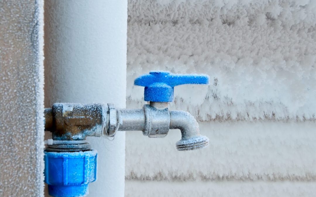 prepare your plumbing for winter to avoid frozen pipes